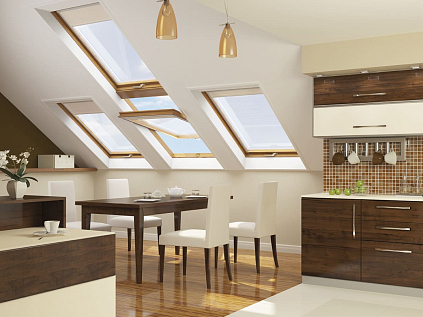 Купить Мансардное окно FAKRO PROFI PTP-V U4 55х98см / Белое пластиковое ПВХ с вентклапаном / двухкамерное - изображение 9